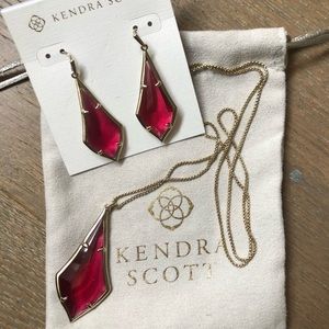 Never worn Kendra Scott Olivia set
